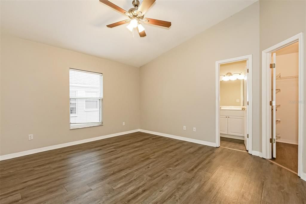 For Sale: $339,900 (3 beds, 2 baths, 1496 Square Feet)