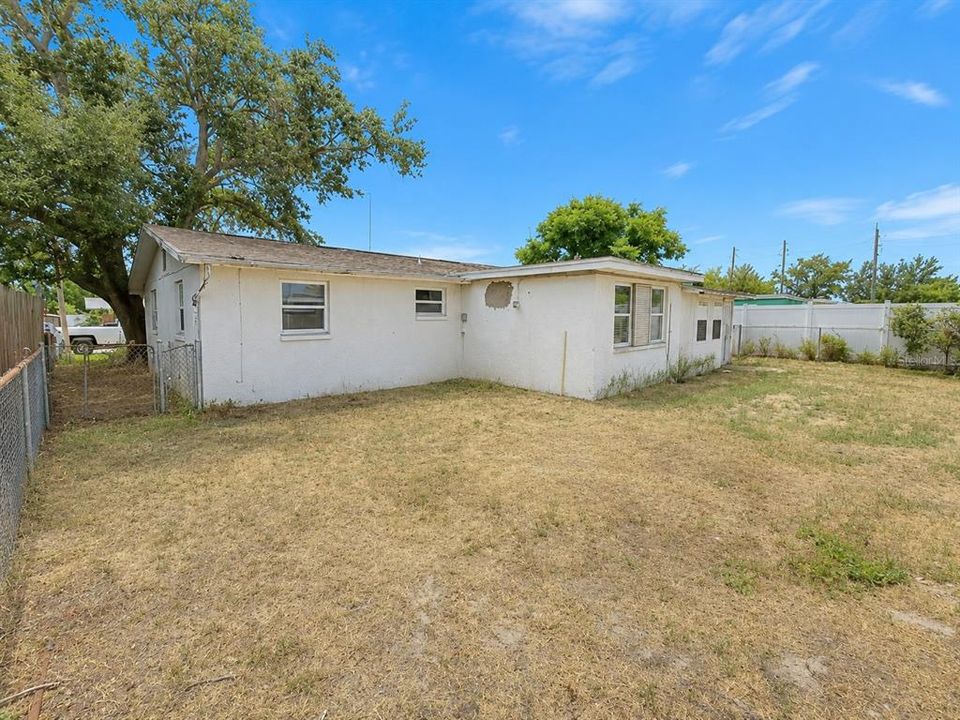 For Sale: $159,000 (3 beds, 2 baths, 1116 Square Feet)