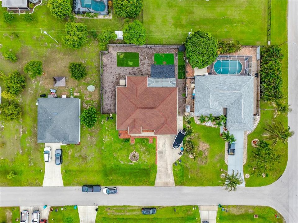 For Sale: $359,000 (3 beds, 2 baths, 2017 Square Feet)