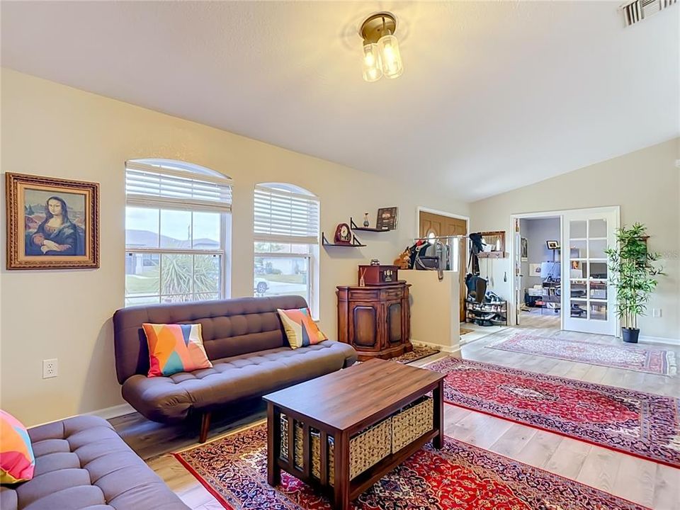 For Sale: $359,000 (3 beds, 2 baths, 2017 Square Feet)