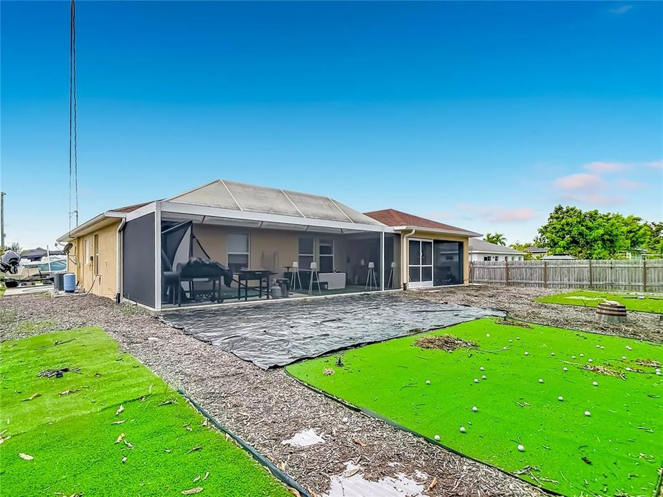 For Sale: $359,000 (3 beds, 2 baths, 2017 Square Feet)