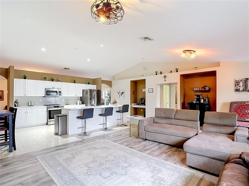 For Sale: $359,000 (3 beds, 2 baths, 2017 Square Feet)