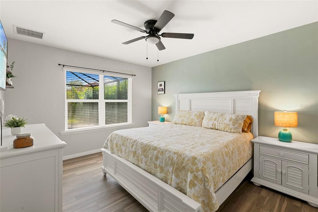For Sale: $499,000 (4 beds, 2 baths, 1828 Square Feet)