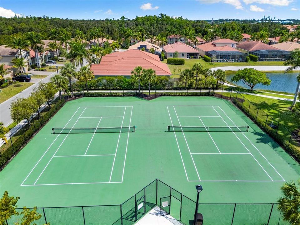 For Sale: $499,000 (4 beds, 2 baths, 1828 Square Feet)