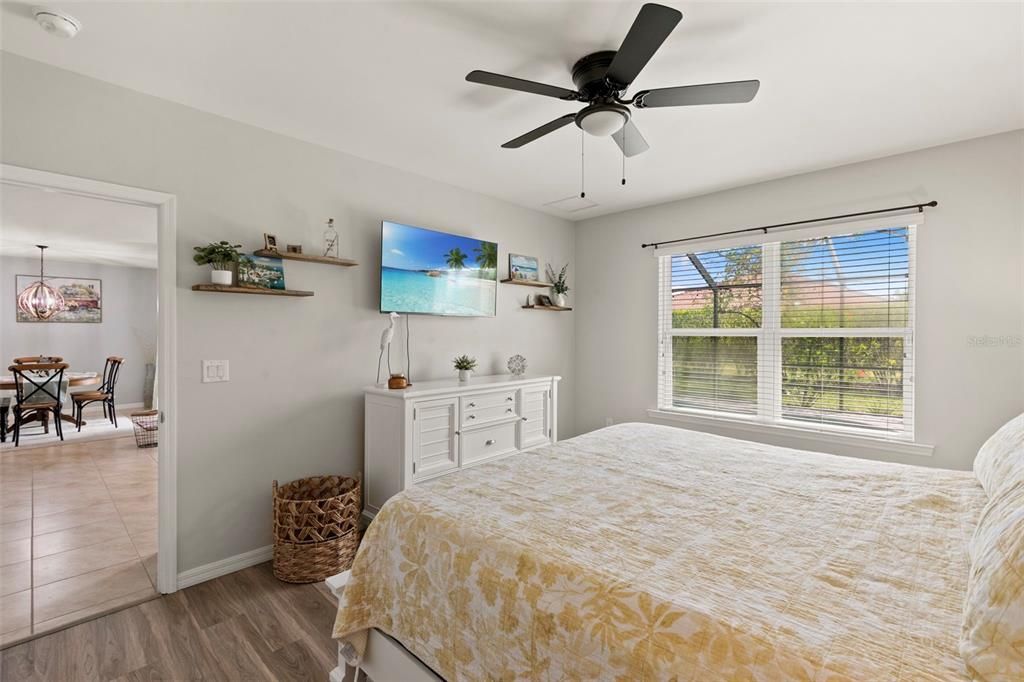 For Sale: $499,000 (4 beds, 2 baths, 1828 Square Feet)