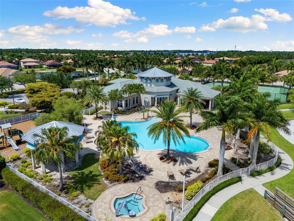 For Sale: $499,000 (4 beds, 2 baths, 1828 Square Feet)