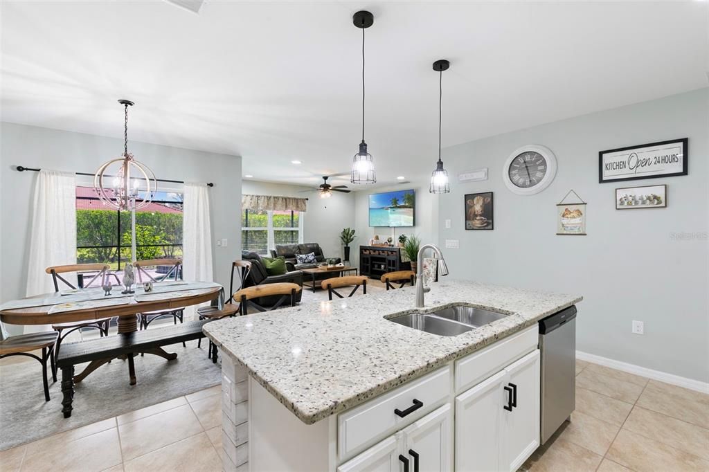 For Sale: $499,000 (4 beds, 2 baths, 1828 Square Feet)