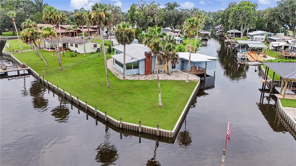 For Sale: $499,000 (3 beds, 3 baths, 2584 Square Feet)