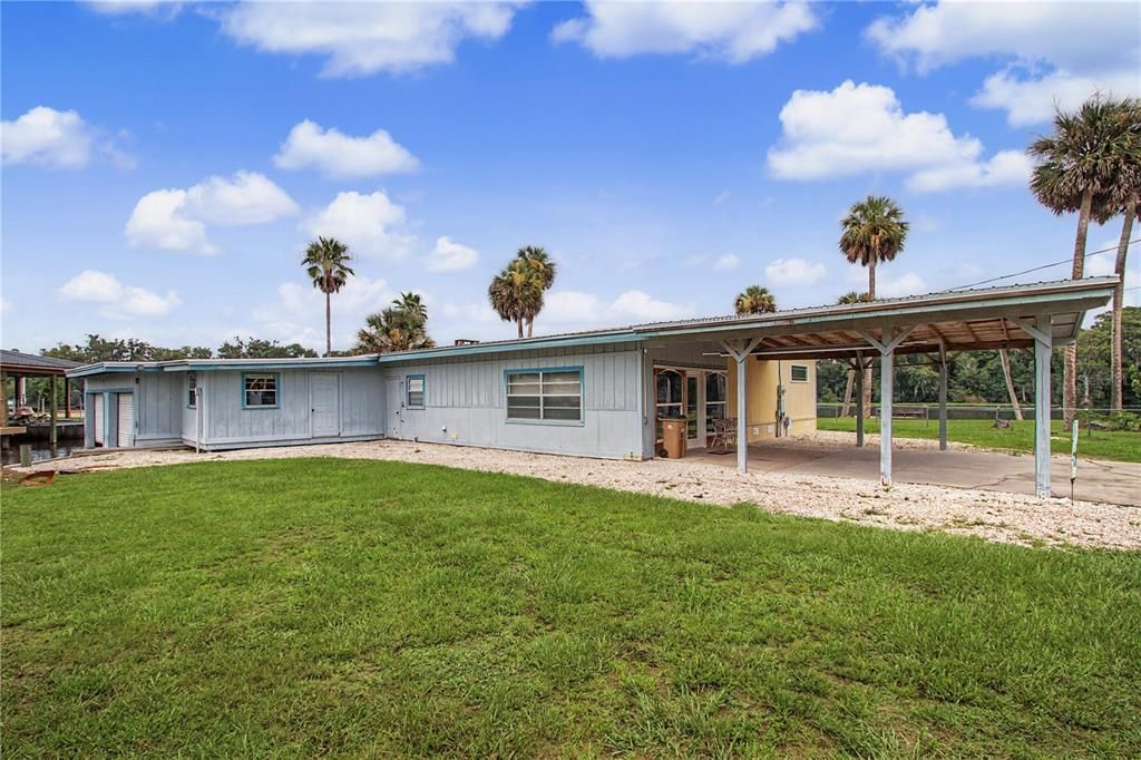 For Sale: $499,000 (3 beds, 3 baths, 2584 Square Feet)