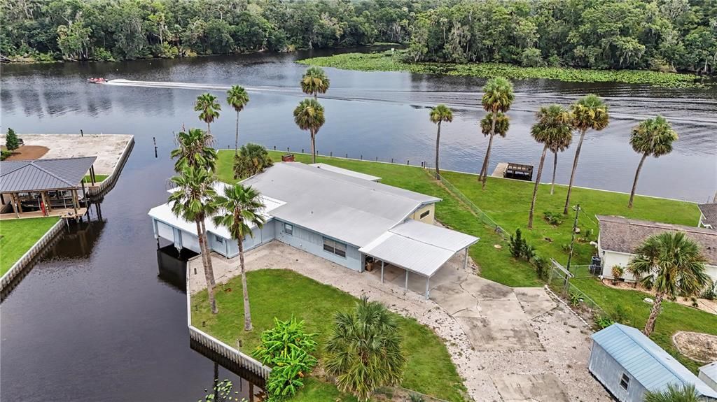 For Sale: $499,000 (3 beds, 3 baths, 2584 Square Feet)