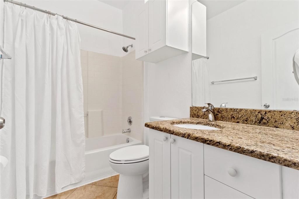 For Sale: $364,900 (2 beds, 2 baths, 1350 Square Feet)
