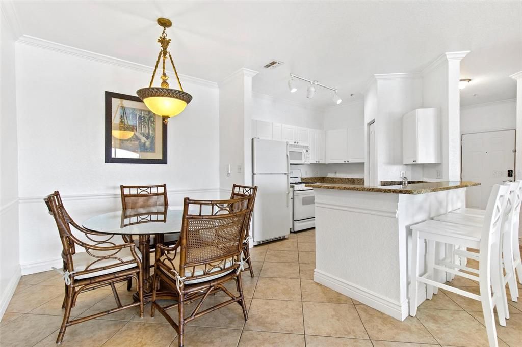 For Sale: $364,900 (2 beds, 2 baths, 1350 Square Feet)