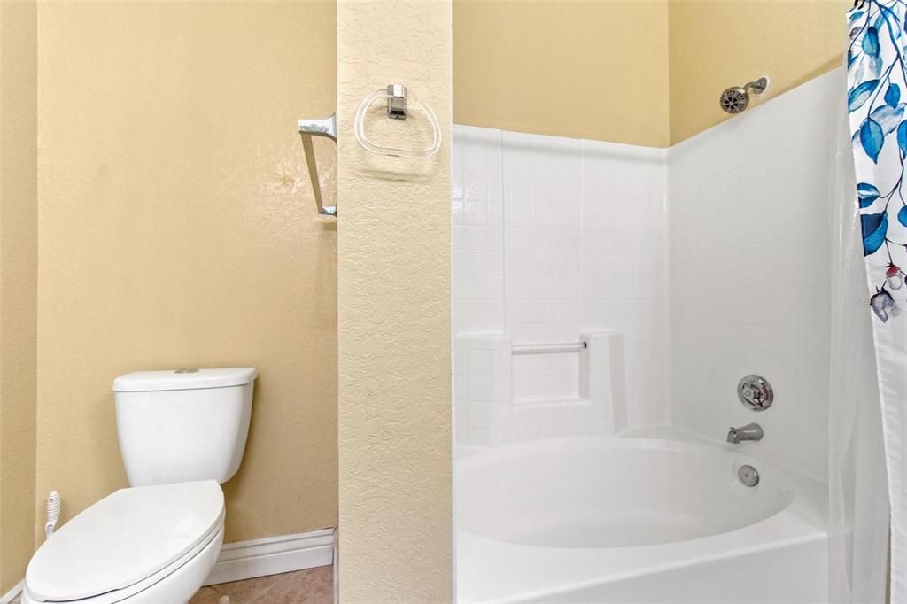 For Sale: $364,900 (2 beds, 2 baths, 1350 Square Feet)