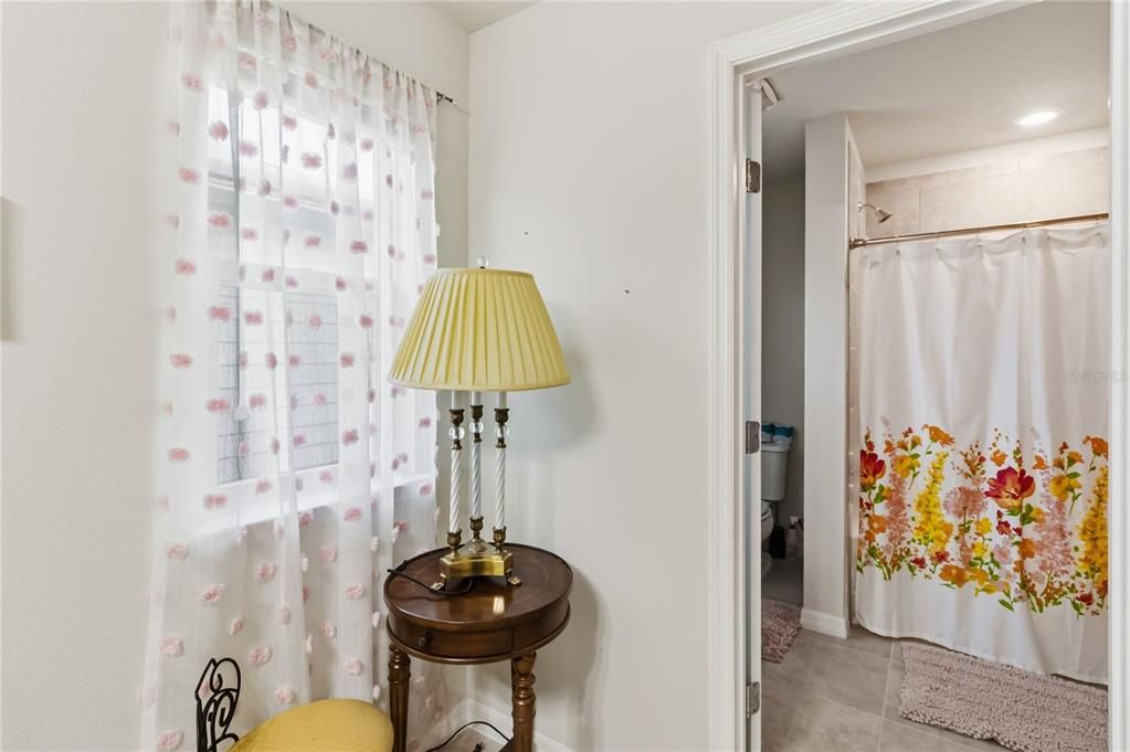На продажу: $875,000 (7 спален, 5 ванн, 5486 Квадратных фут)