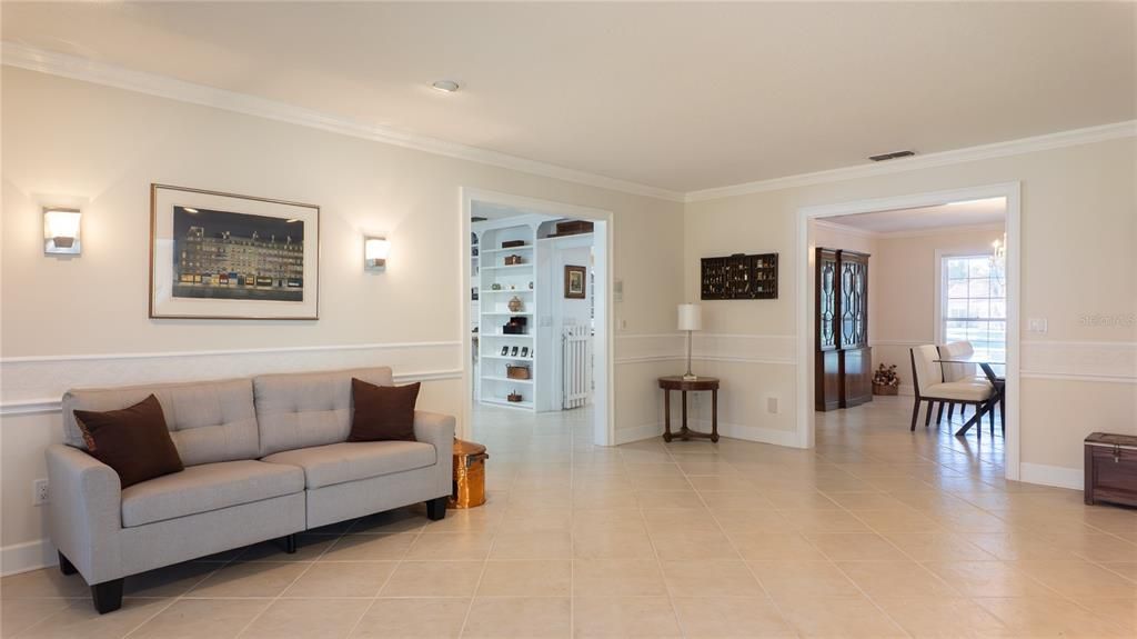 For Sale: $625,000 (3 beds, 2 baths, 2941 Square Feet)