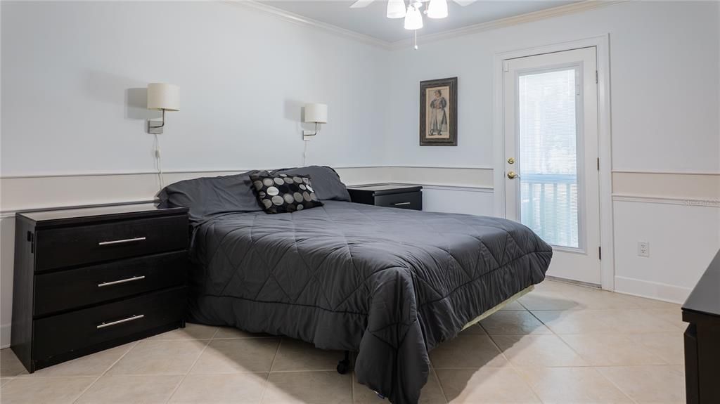 For Sale: $625,000 (3 beds, 2 baths, 2941 Square Feet)