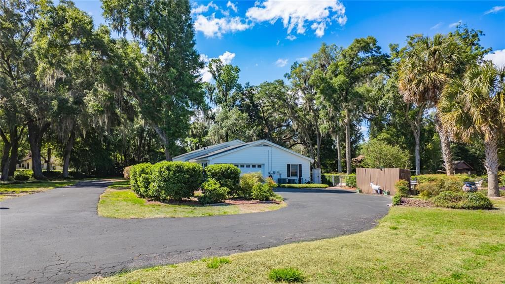 For Sale: $625,000 (3 beds, 2 baths, 2941 Square Feet)