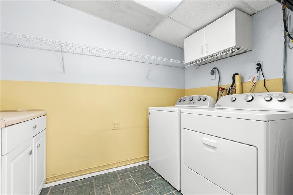 For Sale: $425,000 (4 beds, 2 baths, 2207 Square Feet)