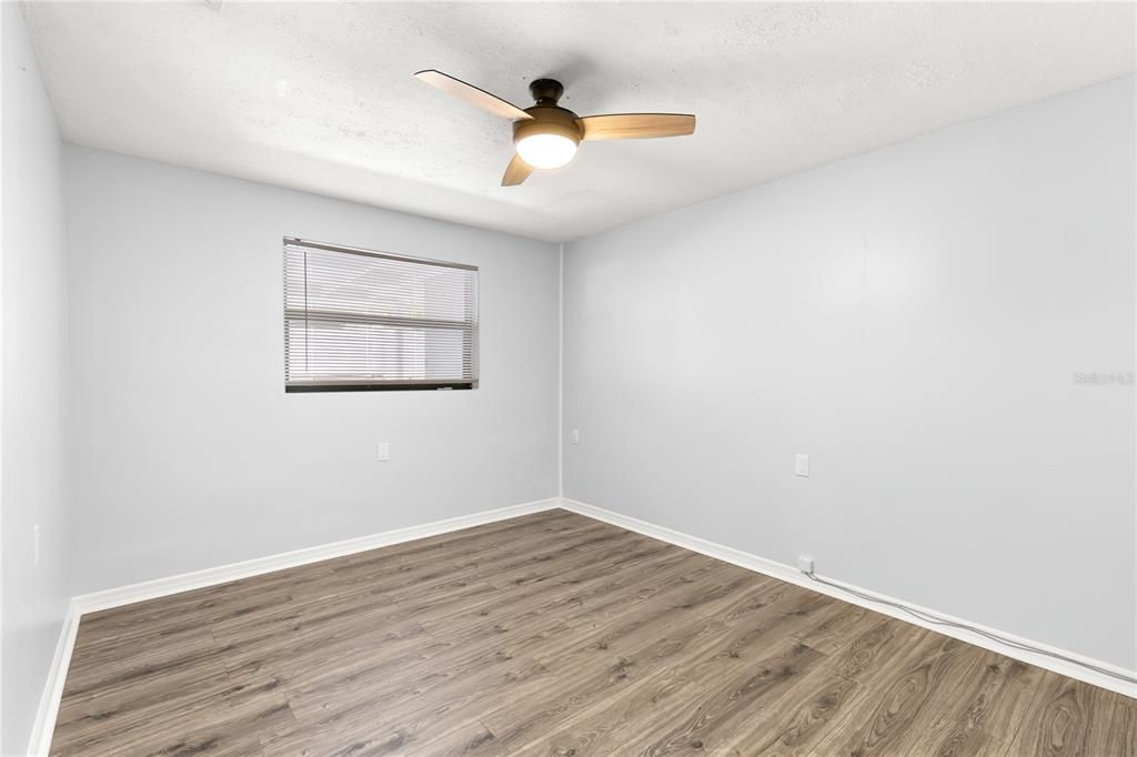 For Sale: $425,000 (4 beds, 2 baths, 2207 Square Feet)