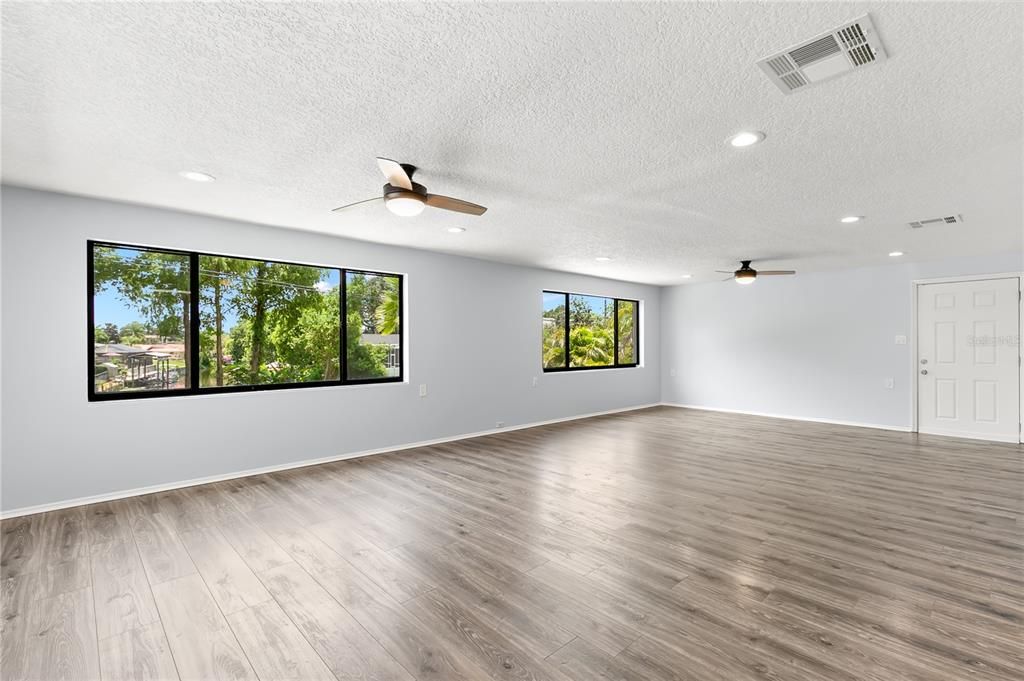 For Sale: $425,000 (4 beds, 2 baths, 2207 Square Feet)