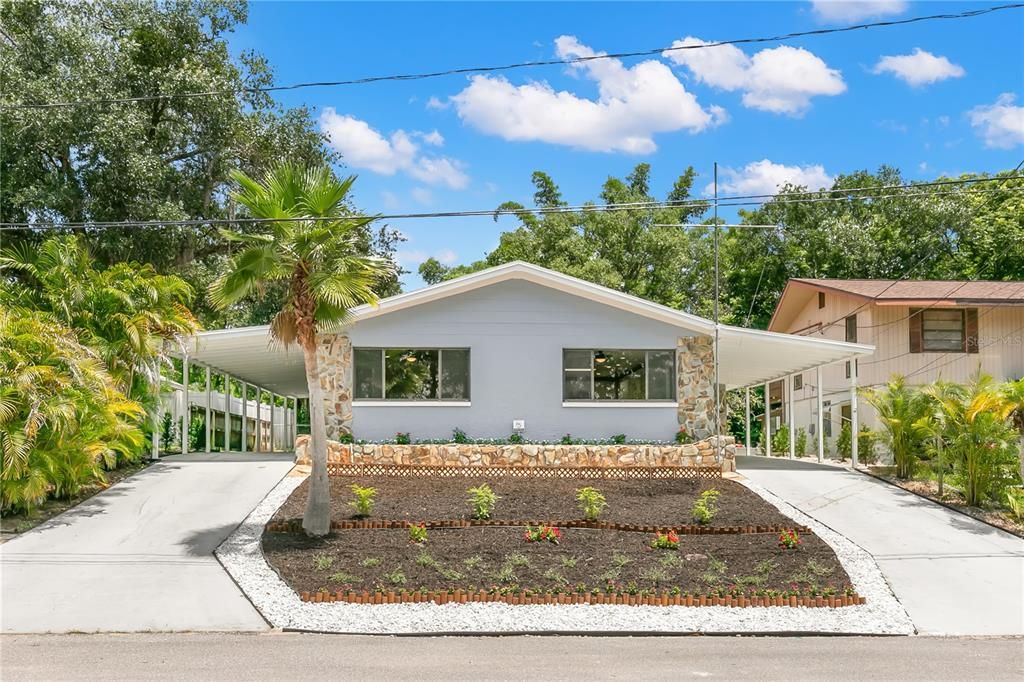 For Sale: $425,000 (4 beds, 2 baths, 2207 Square Feet)