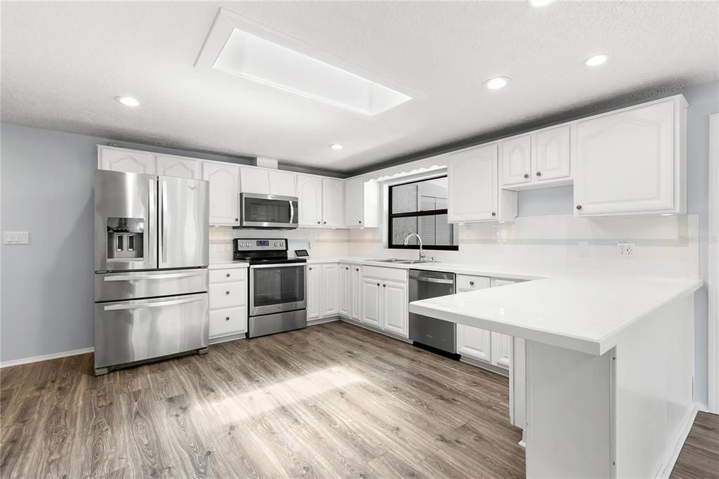 For Sale: $425,000 (4 beds, 2 baths, 2207 Square Feet)