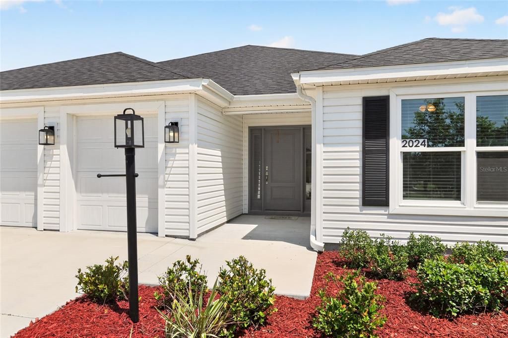 For Sale: $419,900 (3 beds, 2 baths, 1921 Square Feet)