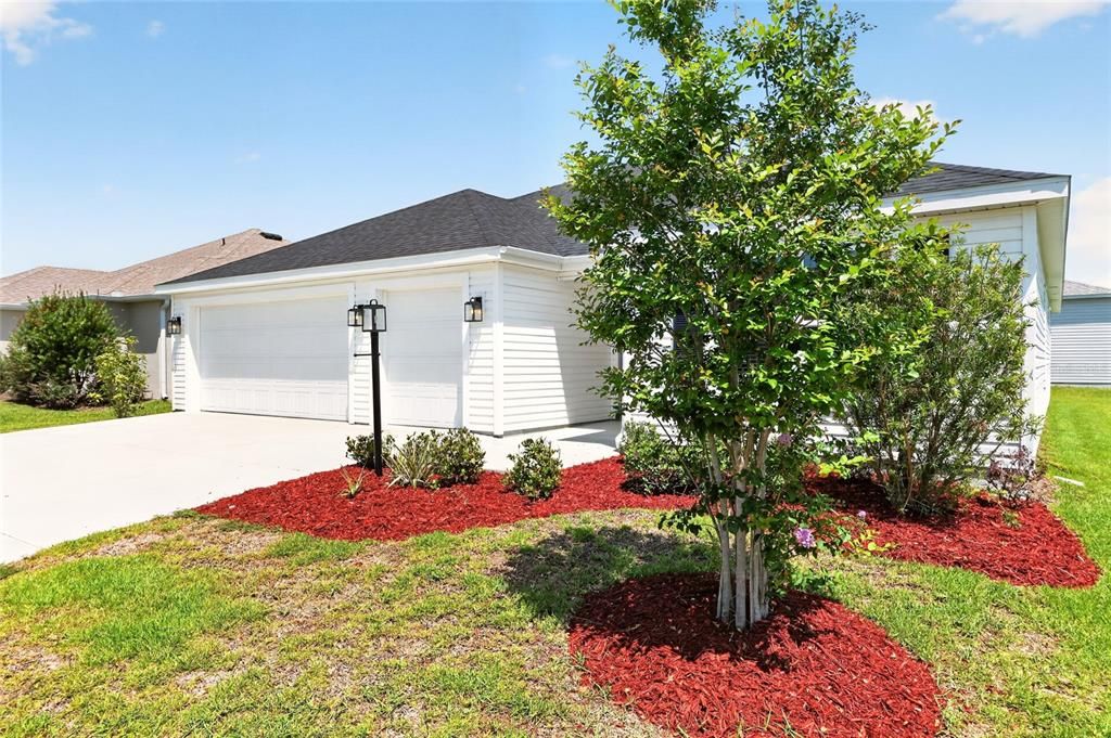 For Sale: $419,900 (3 beds, 2 baths, 1921 Square Feet)
