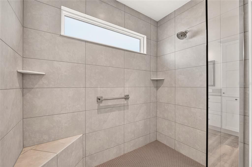 For Sale: $419,900 (3 beds, 2 baths, 1921 Square Feet)