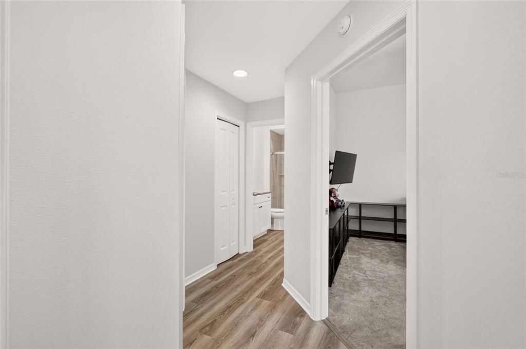 For Sale: $419,900 (3 beds, 2 baths, 1921 Square Feet)
