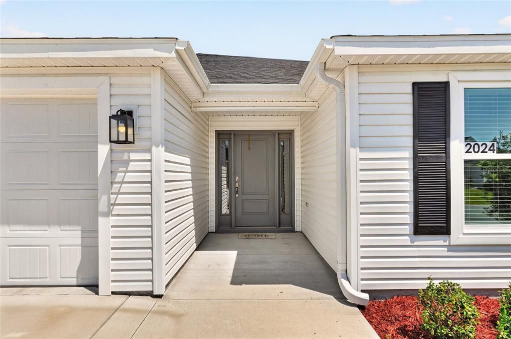 For Sale: $419,900 (3 beds, 2 baths, 1921 Square Feet)