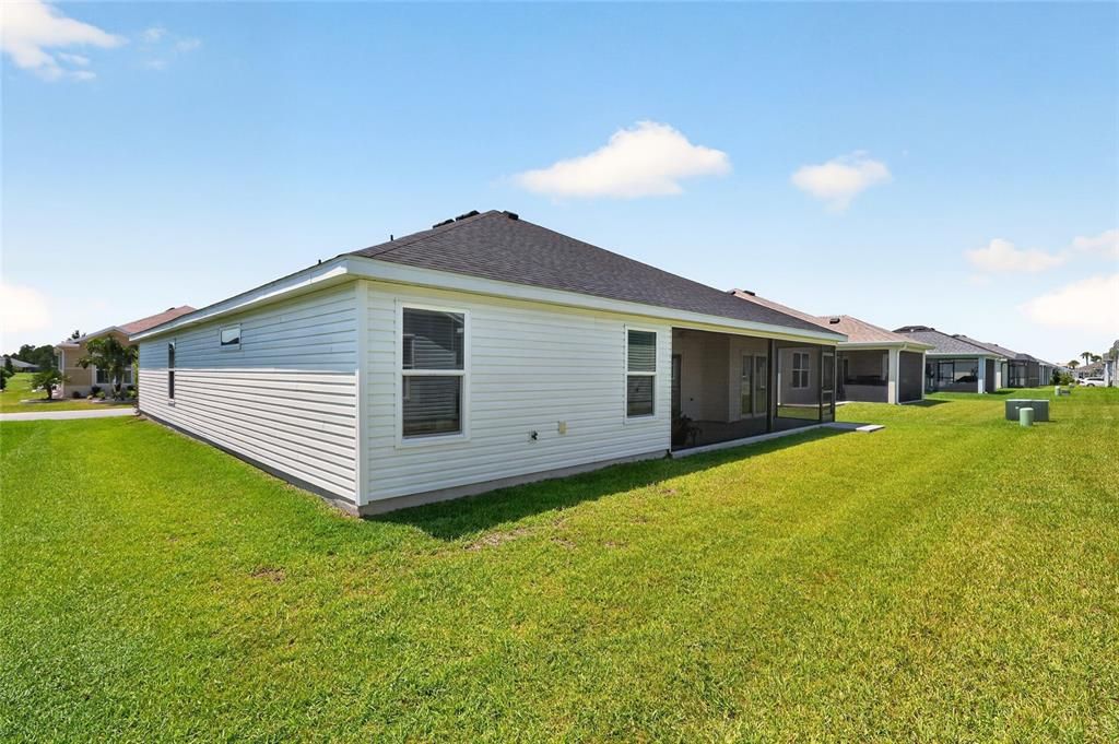 For Sale: $419,900 (3 beds, 2 baths, 1921 Square Feet)