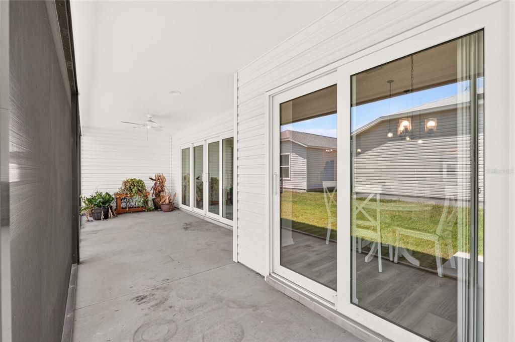 For Sale: $419,900 (3 beds, 2 baths, 1921 Square Feet)
