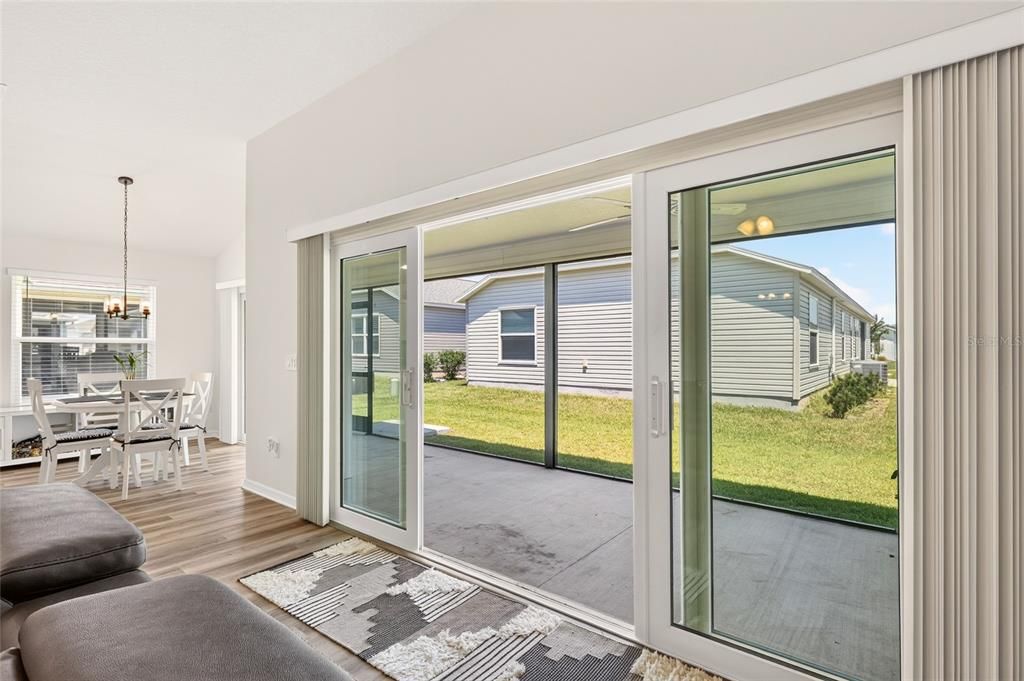 For Sale: $419,900 (3 beds, 2 baths, 1921 Square Feet)