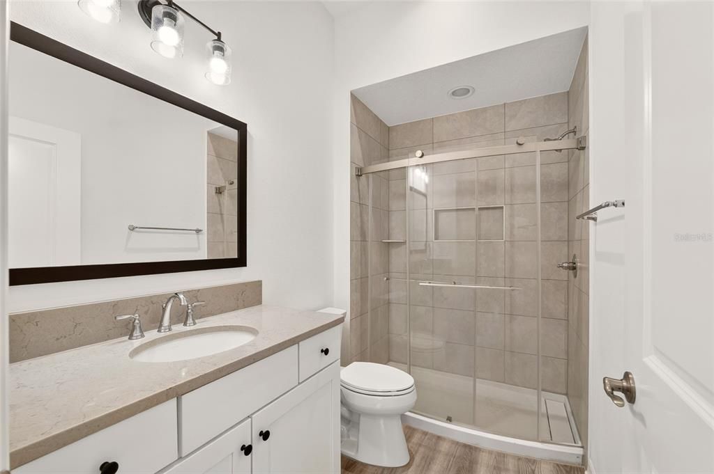 For Sale: $419,900 (3 beds, 2 baths, 1921 Square Feet)