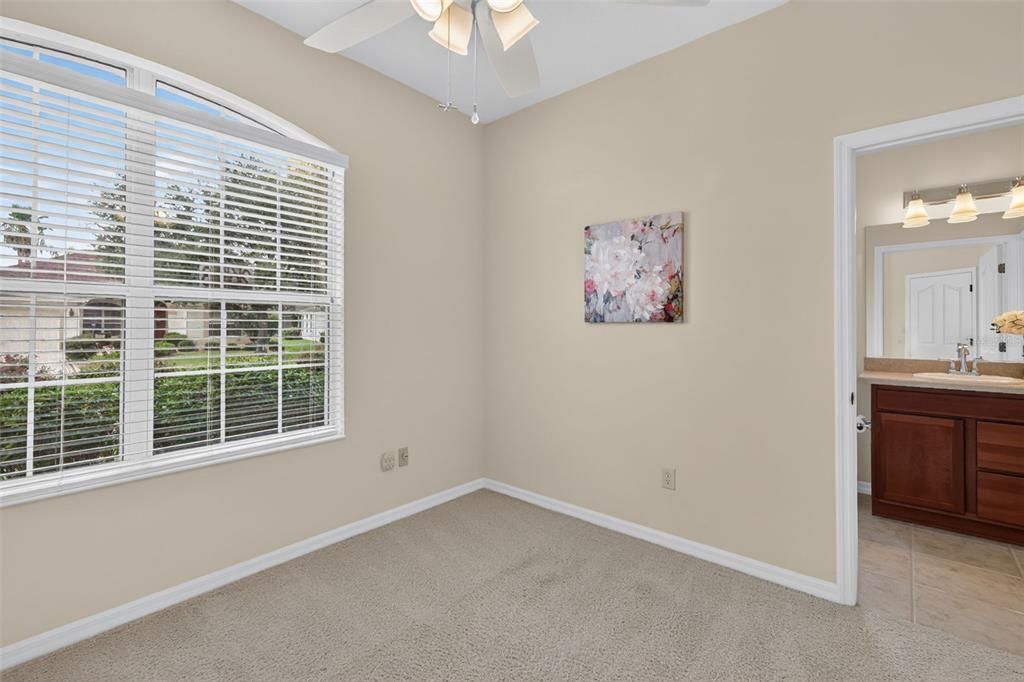 En Venta: $549,900 (3 camas, 2 baños, 2022 Pies cuadrados)