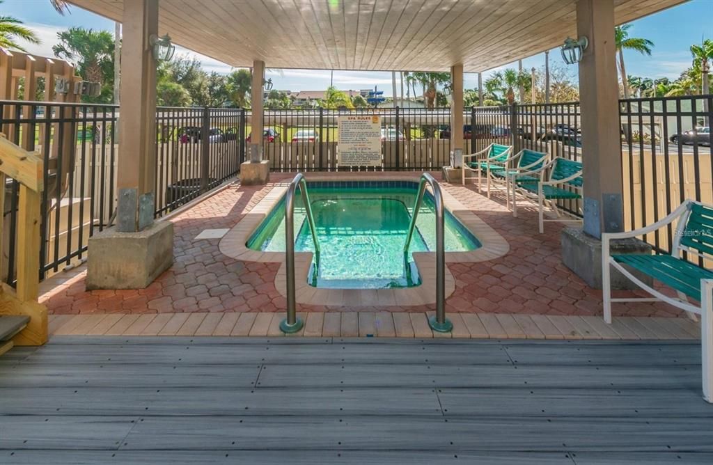 For Rent: $2,800 (2 beds, 2 baths, 1050 Square Feet)