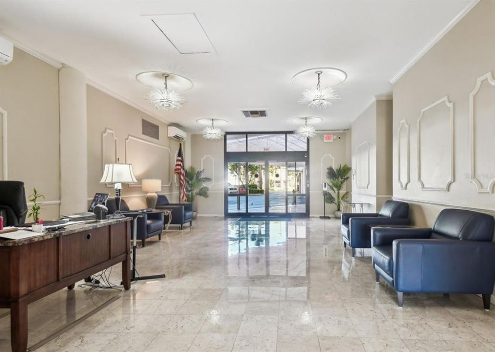 For Rent: $2,800 (2 beds, 2 baths, 1050 Square Feet)