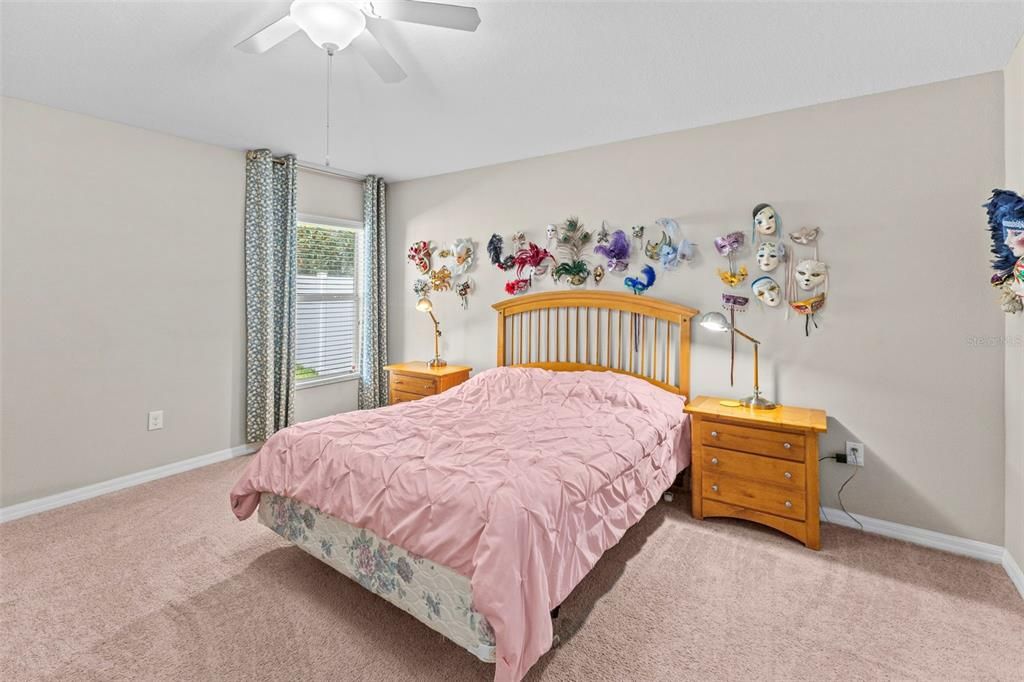 For Sale: $359,900 (4 beds, 3 baths, 1908 Square Feet)