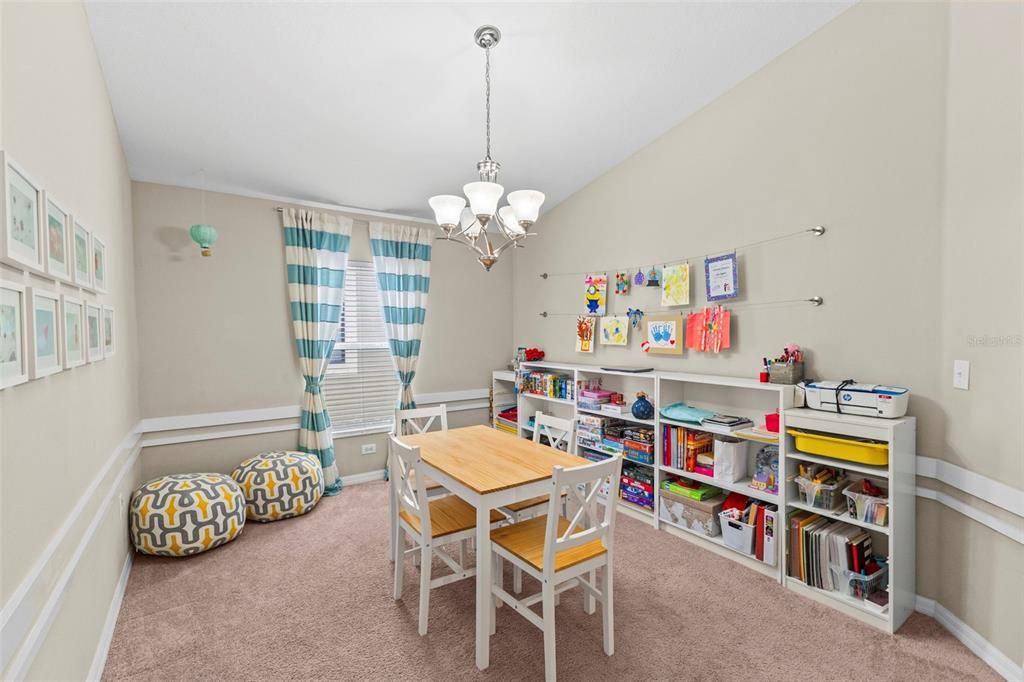 For Sale: $359,900 (4 beds, 3 baths, 1908 Square Feet)