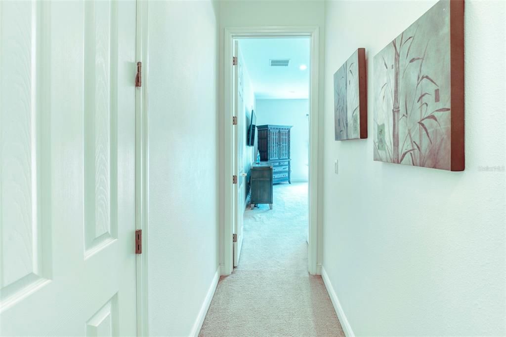 For Sale: $374,900 (2 beds, 2 baths, 2101 Square Feet)