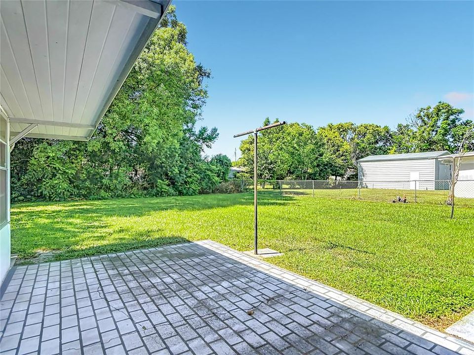 Active With Contract: $220,000 (2 beds, 2 baths, 1002 Square Feet)