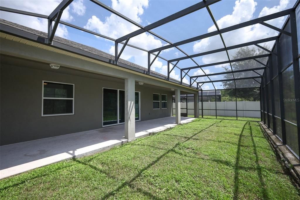For Sale: $605,000 (5 beds, 3 baths, 2843 Square Feet)