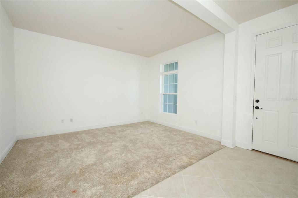 For Sale: $605,000 (5 beds, 3 baths, 2843 Square Feet)