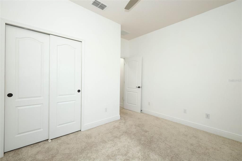 For Sale: $605,000 (5 beds, 3 baths, 2843 Square Feet)