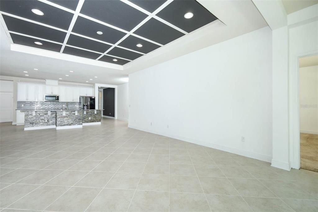 For Sale: $605,000 (5 beds, 3 baths, 2843 Square Feet)
