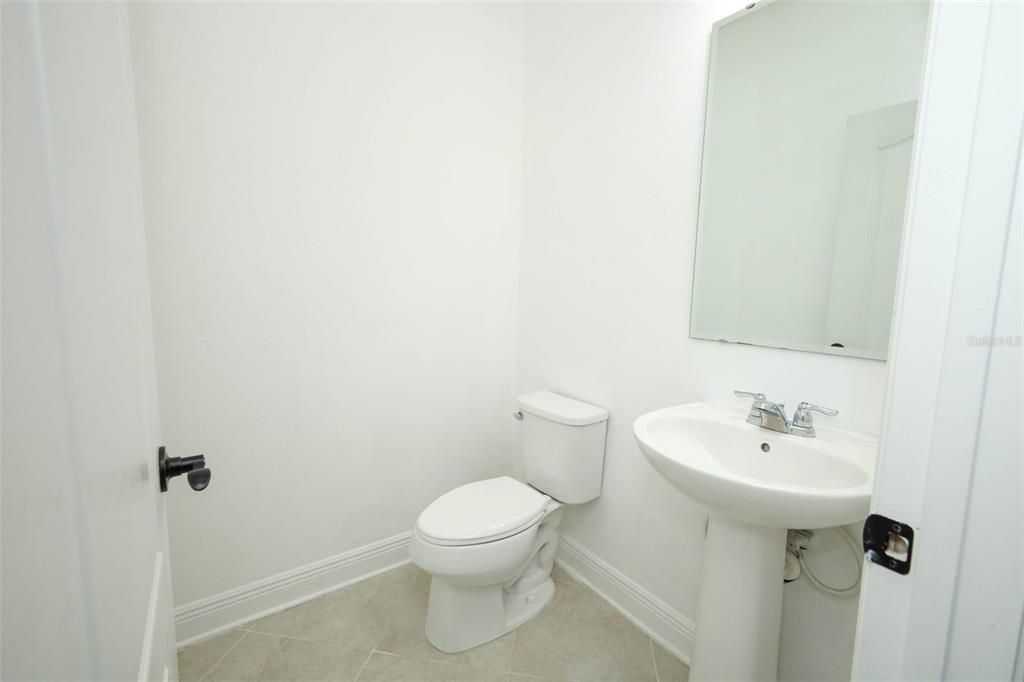 For Sale: $605,000 (5 beds, 3 baths, 2843 Square Feet)