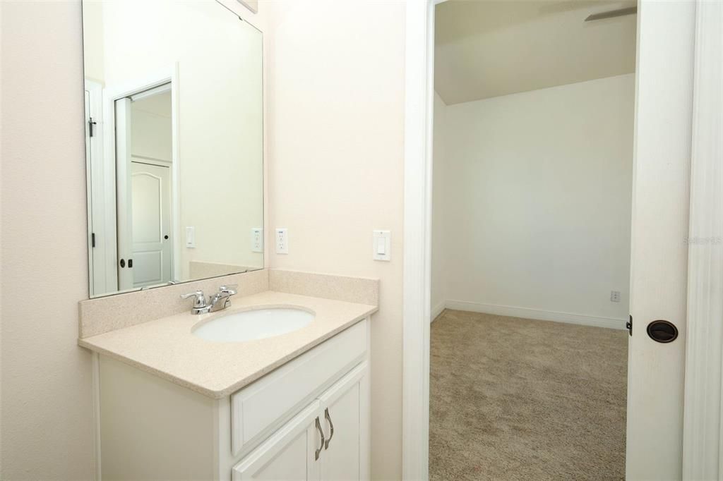 For Sale: $605,000 (5 beds, 3 baths, 2843 Square Feet)