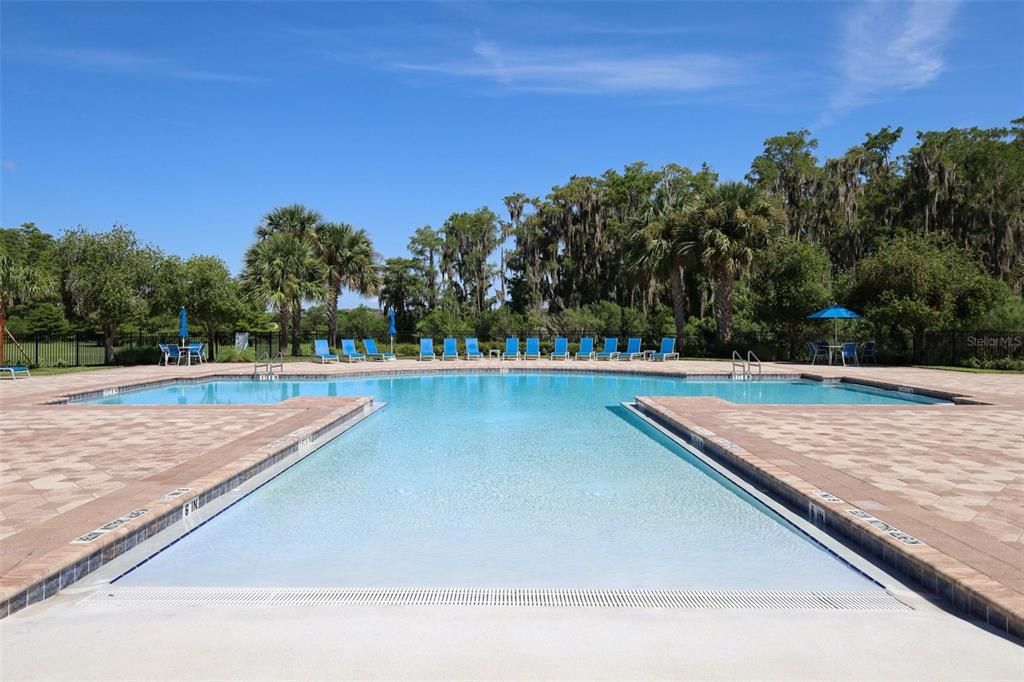 For Sale: $605,000 (5 beds, 3 baths, 2843 Square Feet)