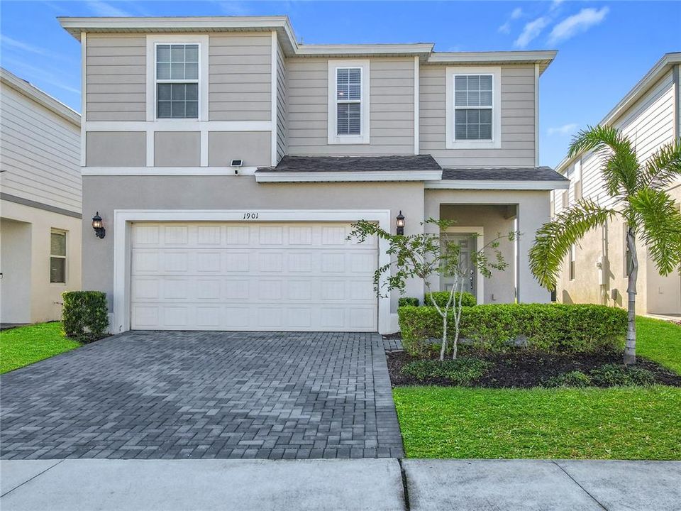 Recently Sold: $665,000 (7 beds, 5 baths, 3354 Square Feet)